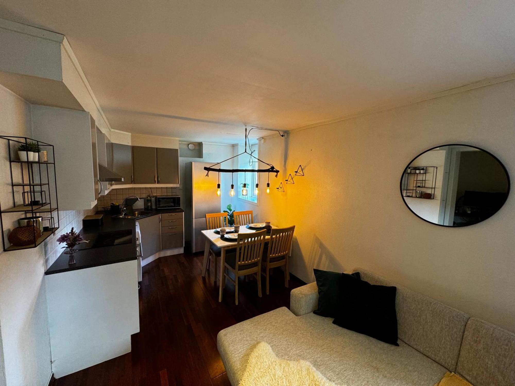 Central, 2 Bedroom, Free Parking Tromsø Exteriör bild