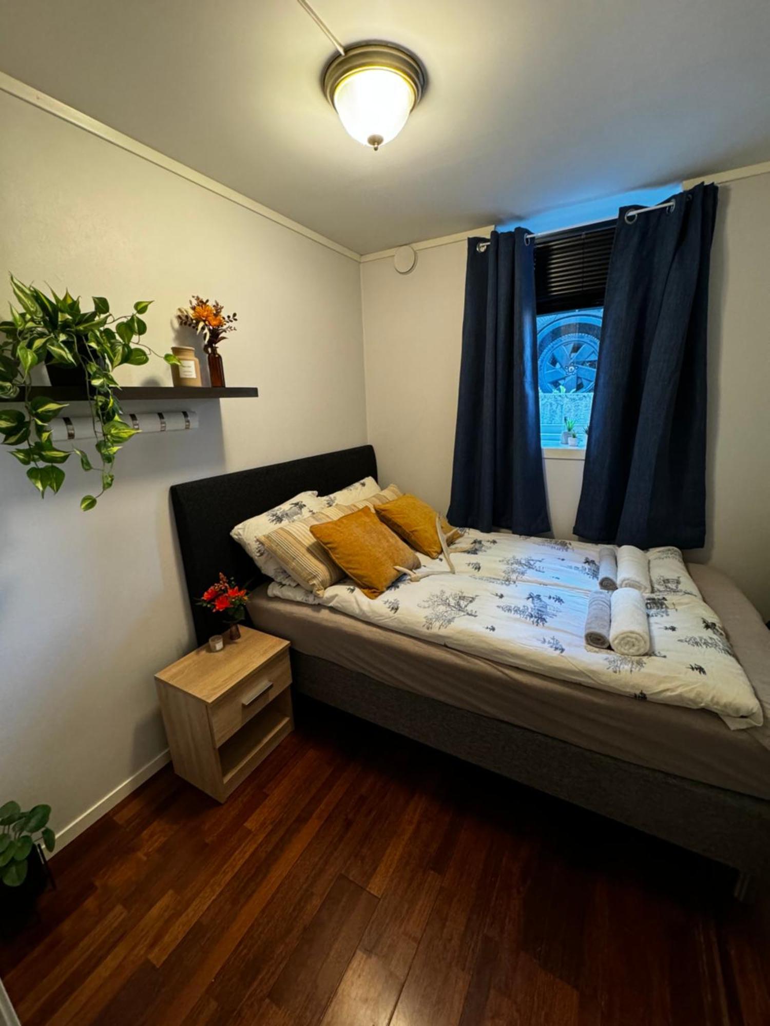 Central, 2 Bedroom, Free Parking Tromsø Exteriör bild